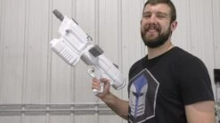 DC-17M Republic Commando Blaster - DIY -Galactic Armory Store 00558 Moment 6
