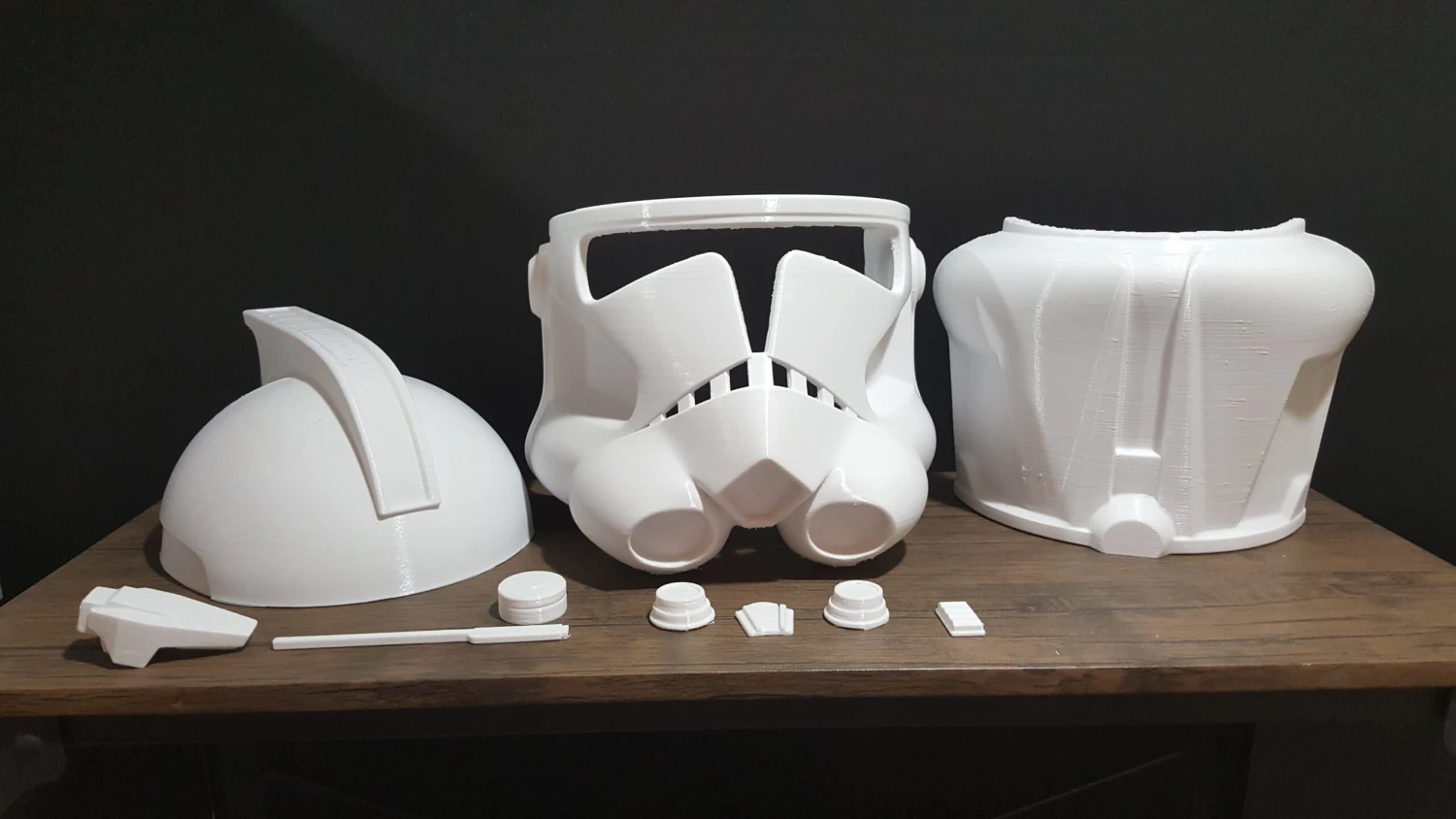 ARC Clone Trooper Helmet - DIY 5 ARC Clone Trooper Helmet - DIY - Image 3