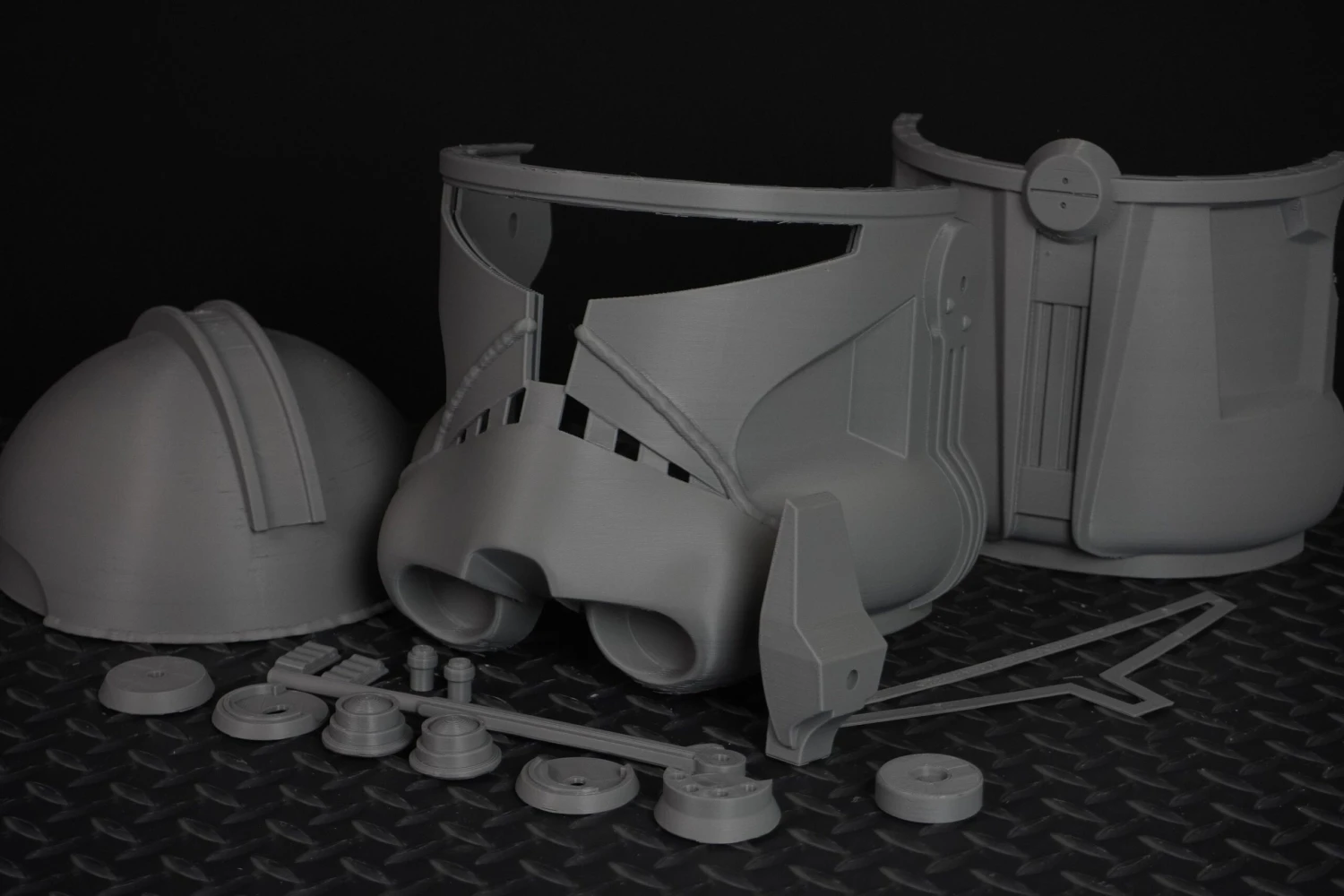 Realistic Captain Rex Helmet - DIY 5 Realistic Captain Rex Helmet - DIY - Image 3