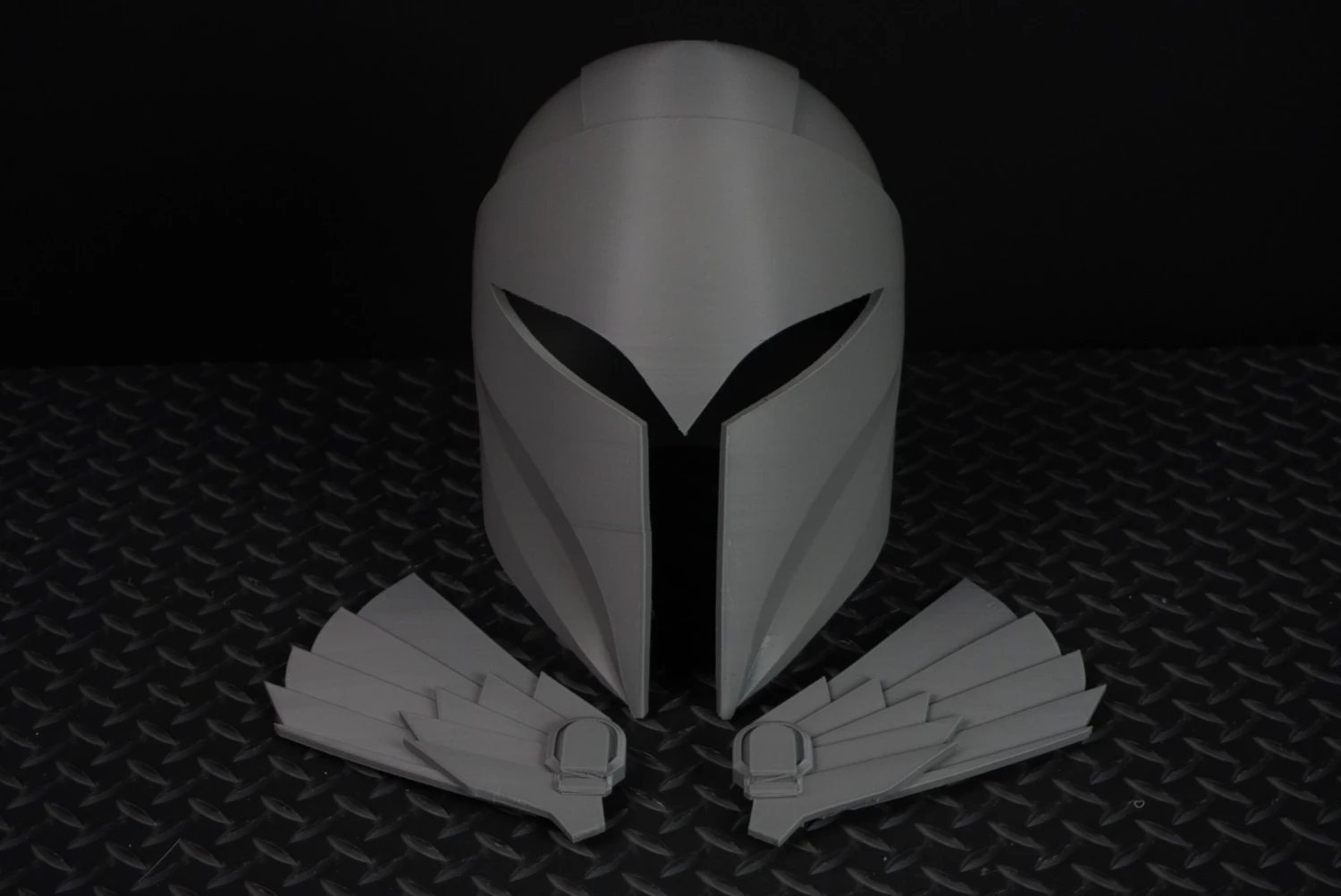 Medieval Bo Katan Helmet - DIY 7 Medieval Bo Katan Helmet - DIY - Image 5