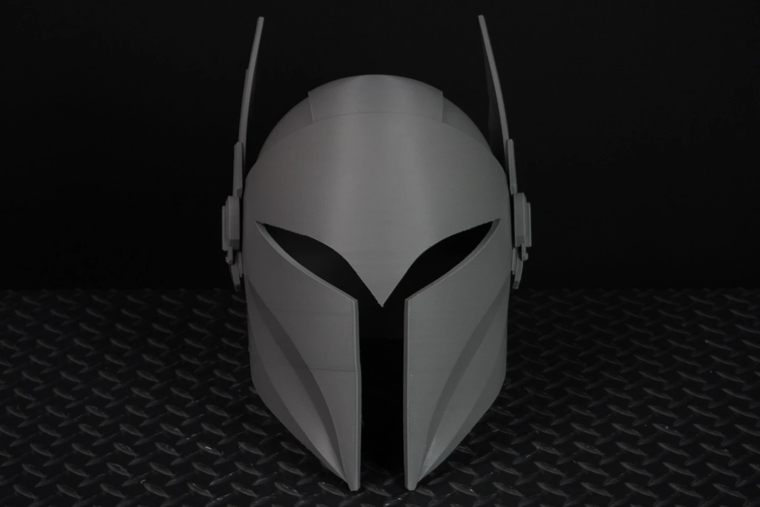 Medieval Bo Katan Helmet - DIY 5 Medieval Bo Katan Helmet - DIY - Image 3