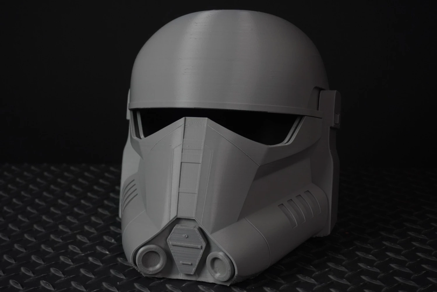 Imperial Mandalorian Commando Helmet - DIY 5 Imperial Mandalorian Commando Helmet - DIY - Image 3