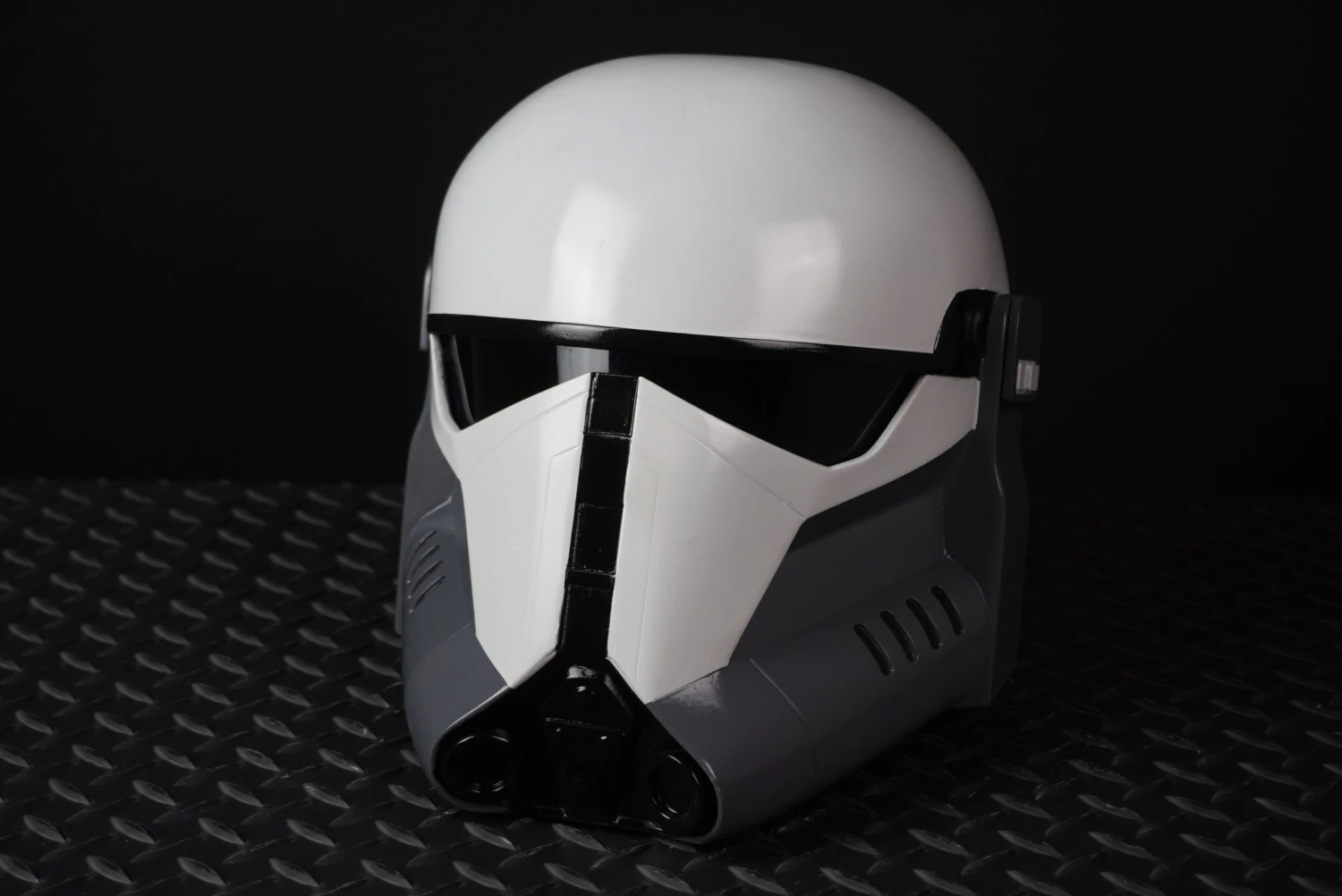 Imperial Mandalorian Commando Helmet - DIY 3 Imperial Mandalorian Commando Helmet - DIY