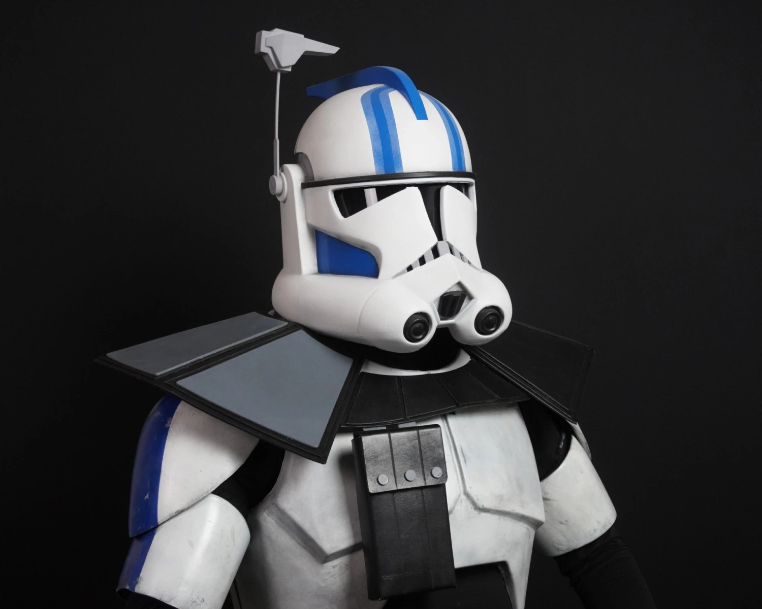 Animated ARC Trooper Pauldron - DIY 3 Animated ARC Trooper Pauldron - DIY