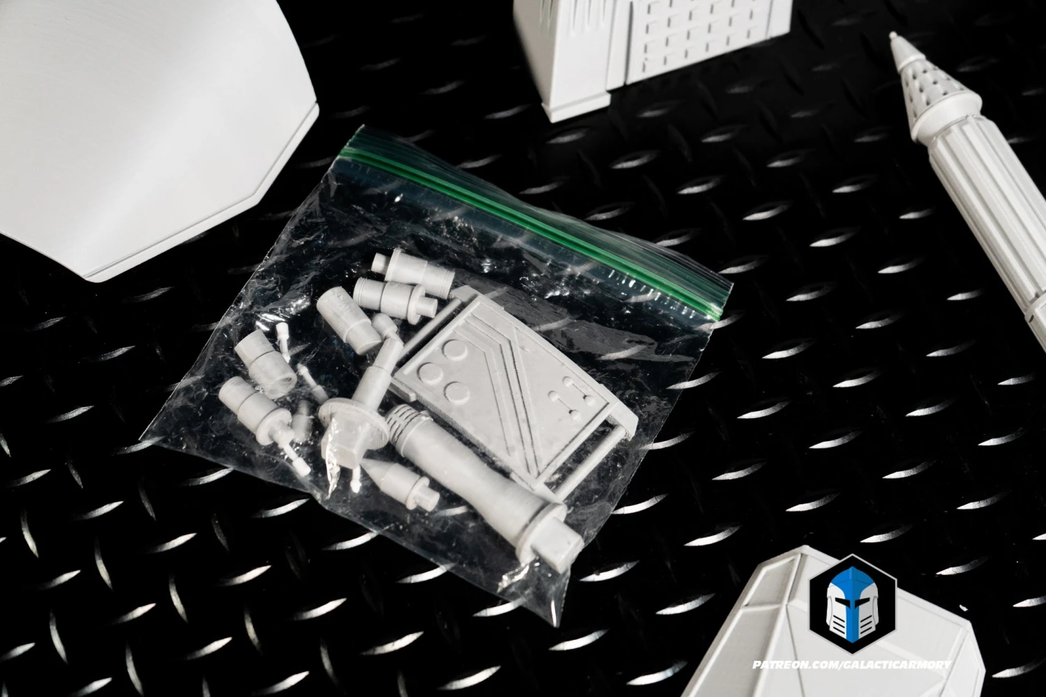 Boba Fett Armor - DIY 7 Boba Fett Armor - DIY - Image 5